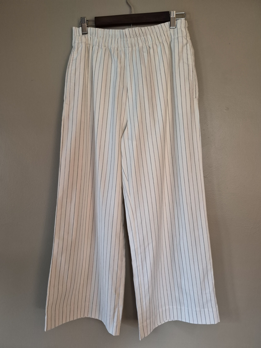 LOFT Striped Wide Leg Pants in White & Blue Size Small NWT